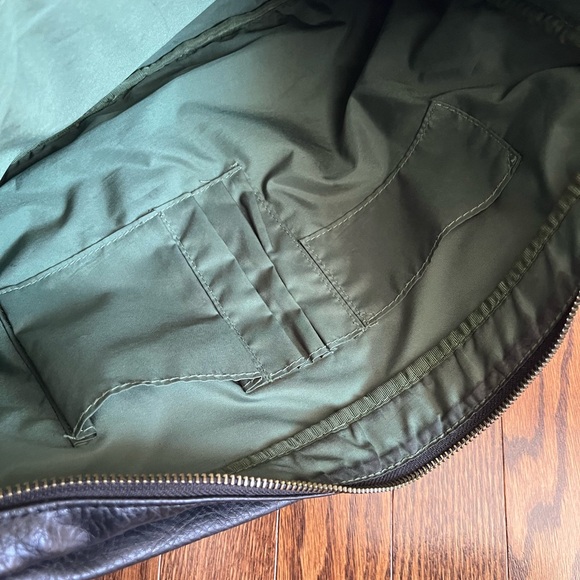 Matt & Nat vegan leather messenger bag - Picture 10 of 10